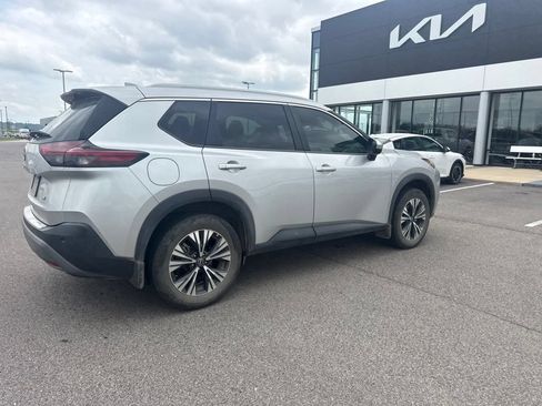 Used 2023 Nissan Rogue SV w/ SV Premium B Package FWD image 6