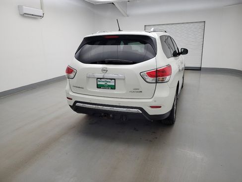 Used 2016 Nissan Pathfinder Platinum image 7