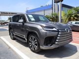 Used 2025 Lexus LX 700h Luxury image 3