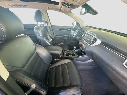 Used 2020 Kia Sorento EX FWD image 33