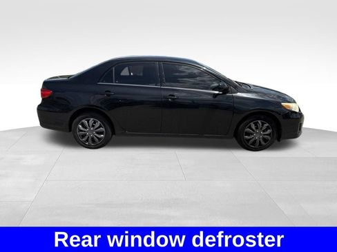 Used 2013 Toyota Corolla LE FWD image 7