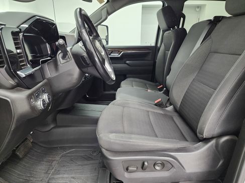 Used 2024 GMC Sierra 2500 SLE w/ SLE Value Package; image 8