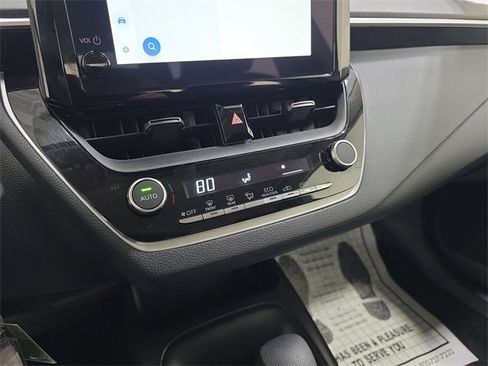 Certified 2025 Toyota Corolla LE image 21