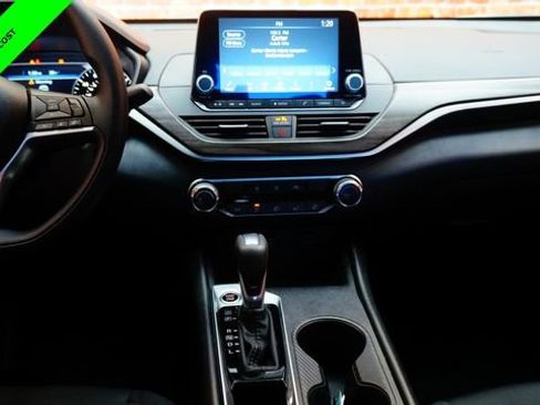 Certified 2025 Nissan Altima 2.5 SV image 32