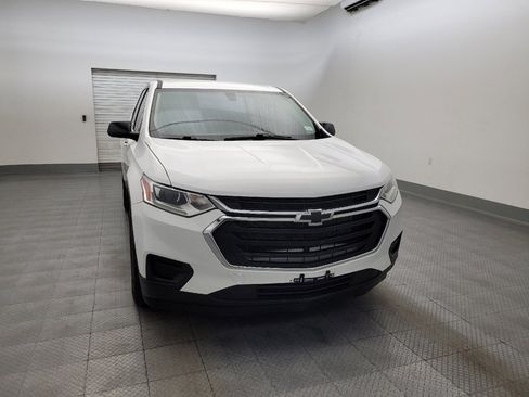 Used 2021 Chevrolet Traverse LS FWD image 14