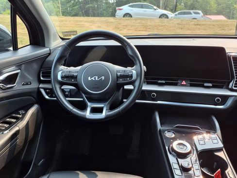 Used 2023 Kia Sportage SX Prestige image 9