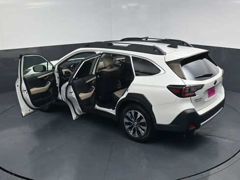Used 2023 Subaru Outback Limited image 12