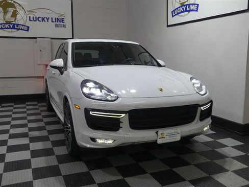 Used 2016 Porsche Cayenne GTS AWD/4WD image 5