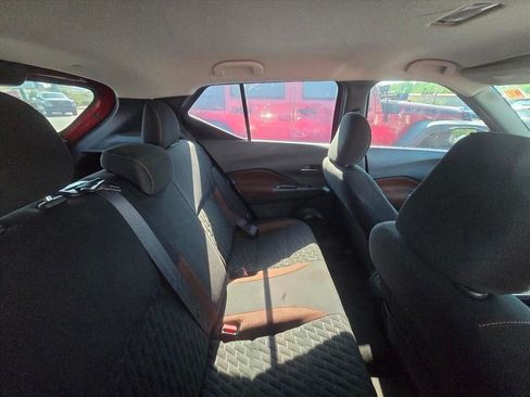 Used 2023 Nissan Kicks SR FWD image 6