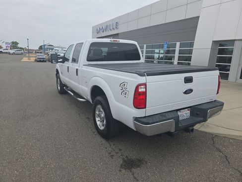 Used 2016 Ford F250 XLT AWD/4WD image 3