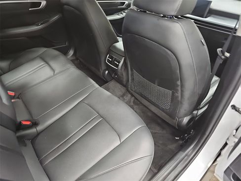 Used 2024 Hyundai Sonata Limited image 11