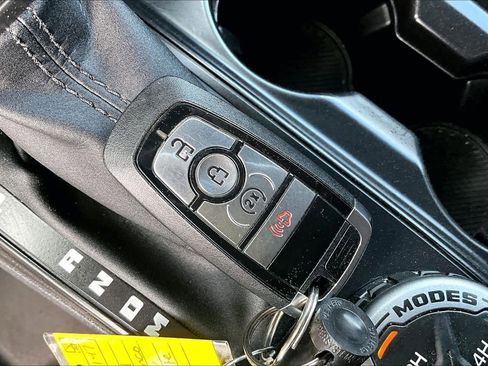 Used 2024 Ford Bronco Black Diamond image 13