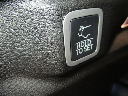 New 2025 Jeep Grand Cherokee L Limited w/ Luxury Tech Group II image 13