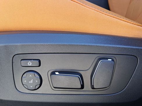 Used 2026 BMW X3 xDrive30 w/ Premium Package image 12