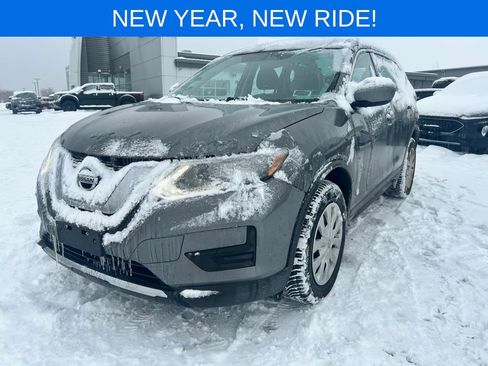 Used 2017 Nissan Rogue S image 10