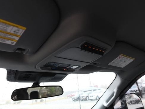 Used 2023 Ford F250 XL w/ XL Off-Road Package image 38