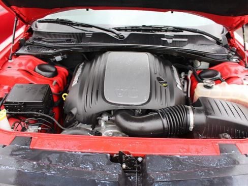 Used 2022 Dodge Challenger R/T image 20