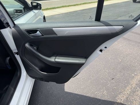 Used 2018 Volkswagen Jetta S FWD image 17