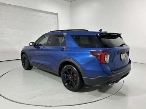 Used 2020 Ford Explorer ST w/ ST Street Pack image 22
