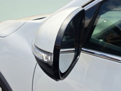 Used 2016 Kia Sorento LX image 4