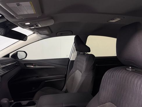 Used 2025 Toyota Camry LE FWD image 18
