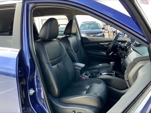 Used 2020 Nissan Rogue SL image 9