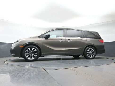 Used 2022 Honda Odyssey EX-L image 32