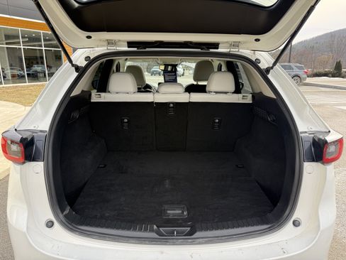 Used 2023 MAZDA CX-5 AWD 2.5 S w/ Premium Package image 9