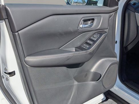 New 2026 Nissan Rogue SV FWD image 15