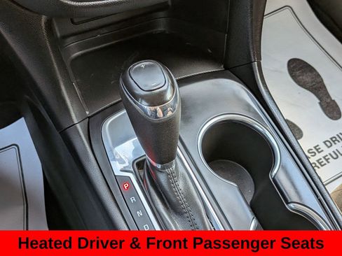 Used 2020 Chevrolet Equinox LT FWD image 23