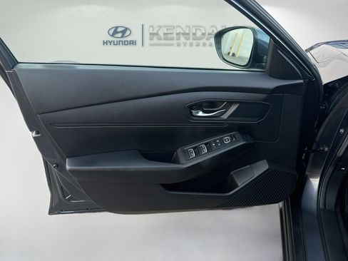 Used 2025 Honda Accord LX image 17