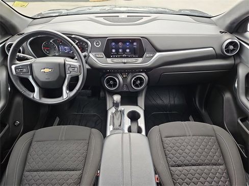Used 2020 Chevrolet Blazer LT image 13