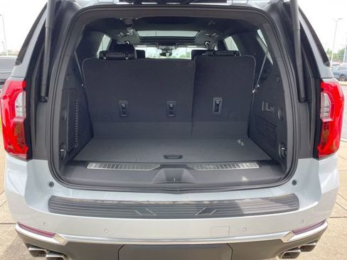 New 2026 GMC Yukon Denali w/ Denali Reserve Package AWD/4WD image 18
