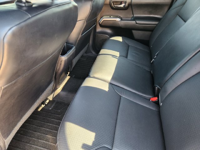 Used 2022 Toyota Tacoma Limited RWD image 30