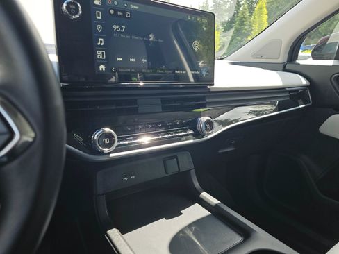 Used 2025 Honda Prologue Touring image 28