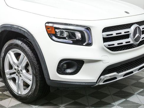Used 2021 Mercedes-Benz GLB 250 4MATIC image 37