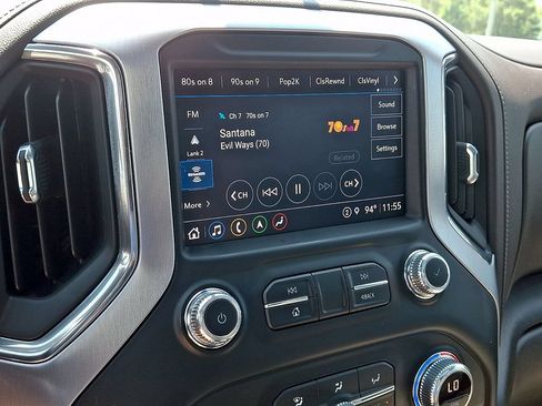 Certified 2022 GMC Sierra 1500 SLT w/ SLT Premium Plus Package AWD/4WD image 18