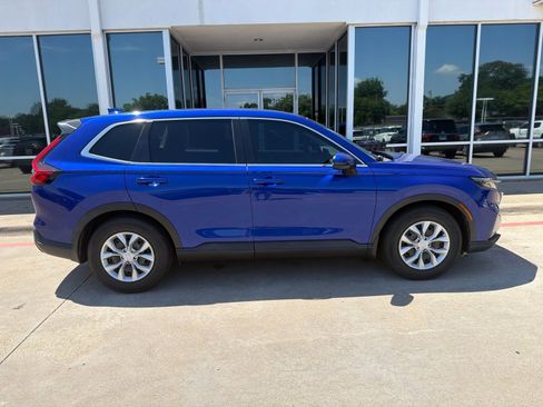 Used 2023 Honda CR-V LX image 4