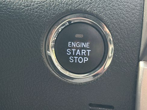 Used 2017 Toyota 4Runner Limited image 28