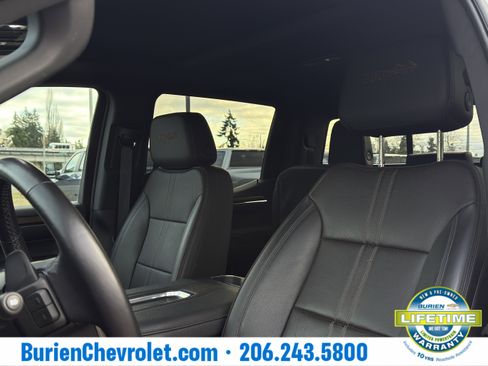 Used 2022 Chevrolet Silverado 1500 High Country w/ High Country Premium Package image 10