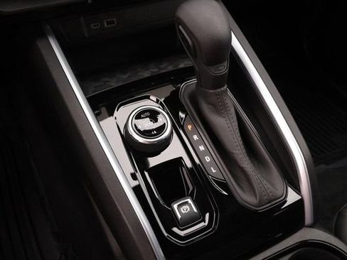 Used 2024 Chevrolet Colorado Trail Boss w/ LPO, Skid Plate Package image 20