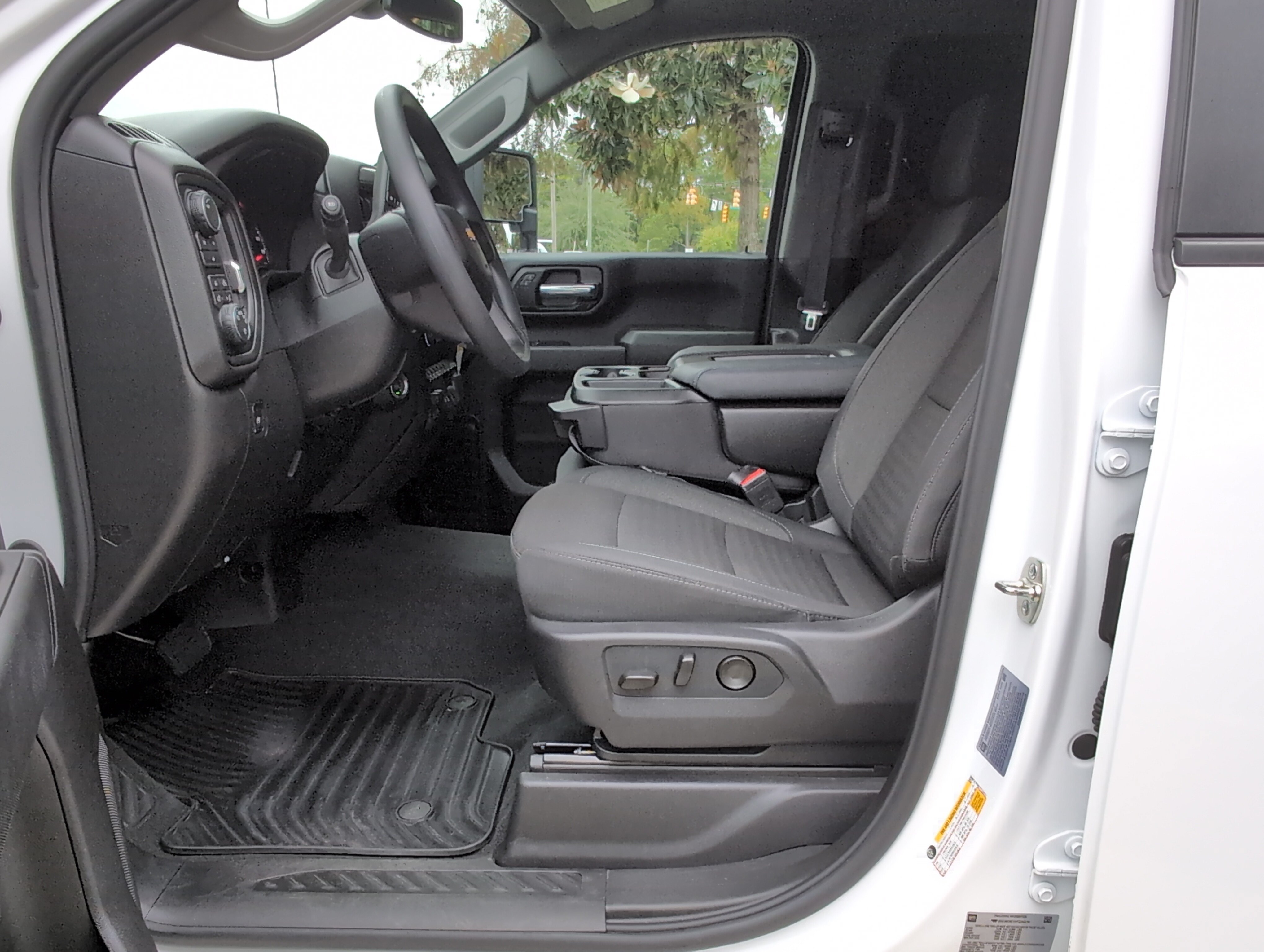 Used 2026 Chevrolet Silverado 2500 Custom w/ Custom Value Package AWD/4WD image 16