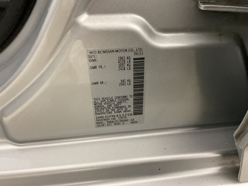 Used 2023 Nissan Altima 2.5 SR w/ SR Premium Package FWD image 29
