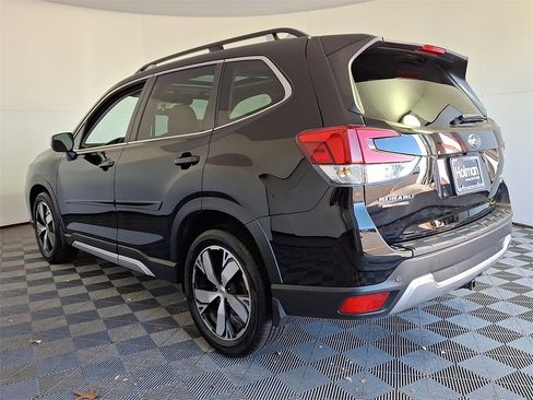 Used 2021 Subaru Forester Touring image 9