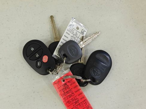 Used 2007 Toyota Solara SLE image 45