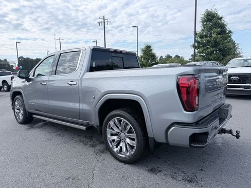 Used 2024 GMC Sierra 1500 Denali AWD/4WD image 5