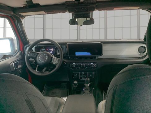 Used 2025 Jeep Wrangler Sport S image 24