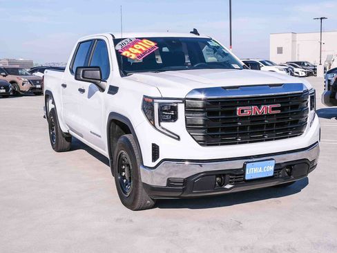 Used 2024 GMC Sierra 1500 Pro w/ Trailering Package AWD/4WD image 3