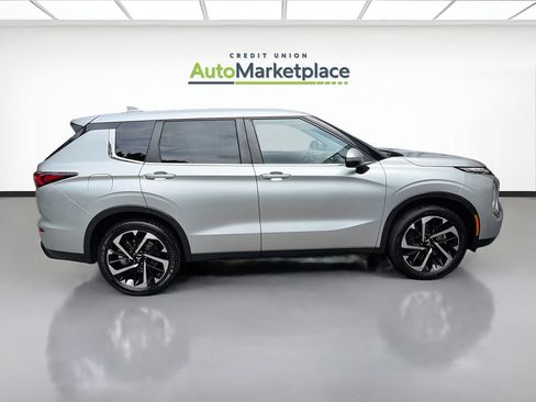Used 2022 Mitsubishi Outlander ES FWD image 8