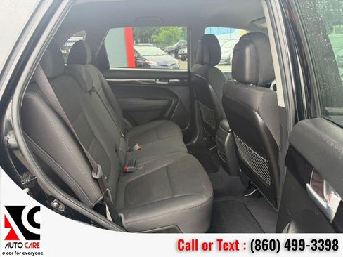 Used 2014 Kia Sorento LX AWD/4WD image 10